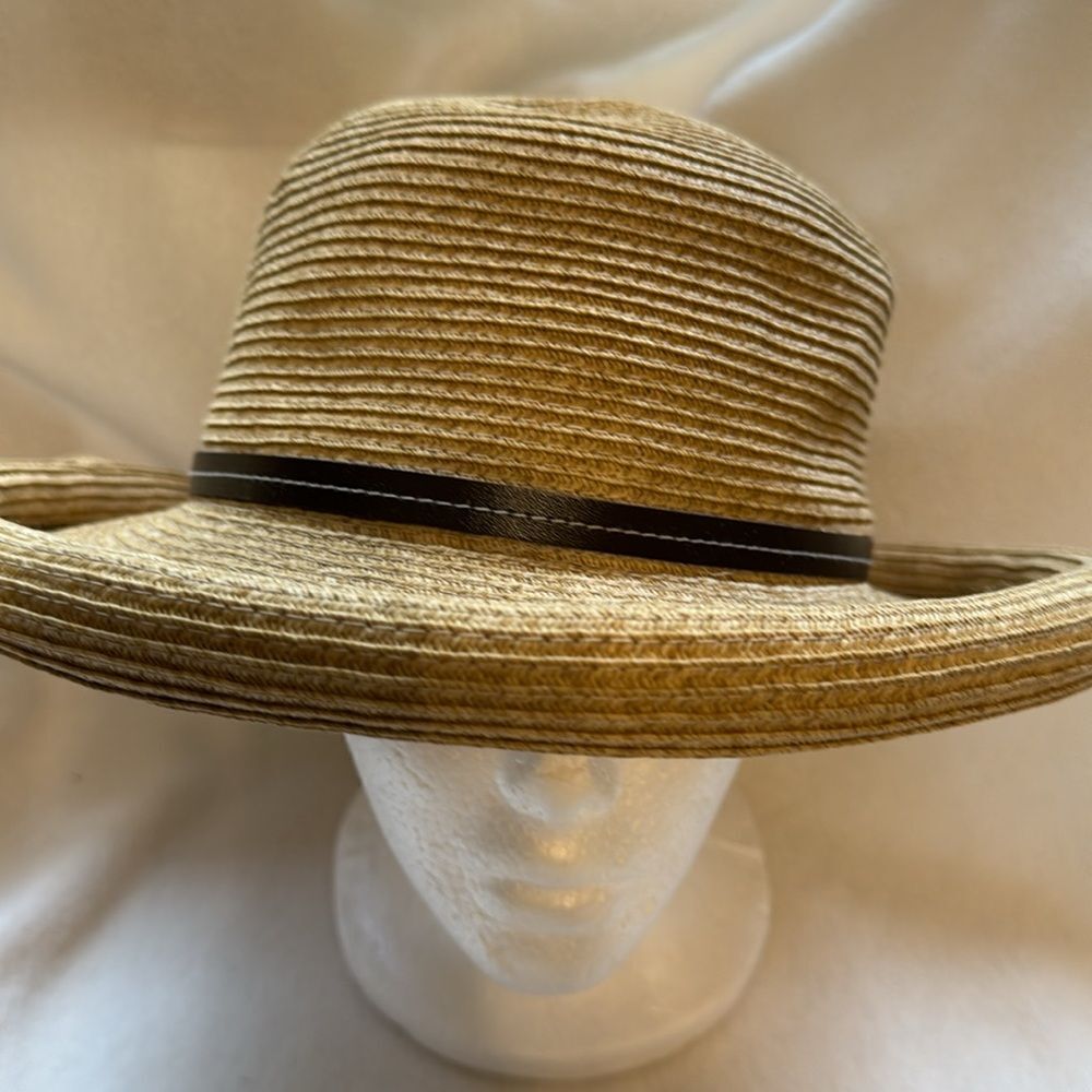 Target Paper Yarn Sun Hat - Picture 2 of 6